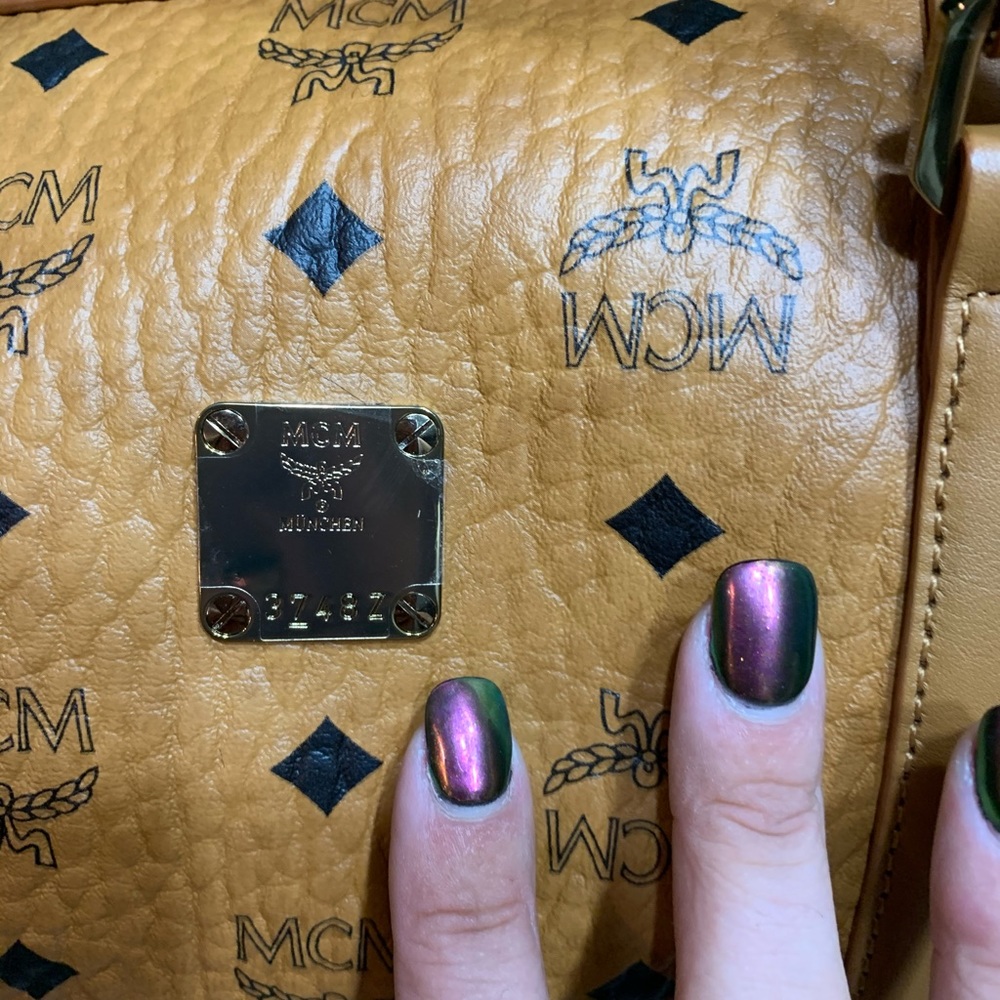 { MCM } Weekender Large Visetos Carry On Duffel - Picture 5 of 8
